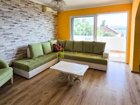 Rent, one bedroom apartment, 50m², Centar, Tivat - image 4