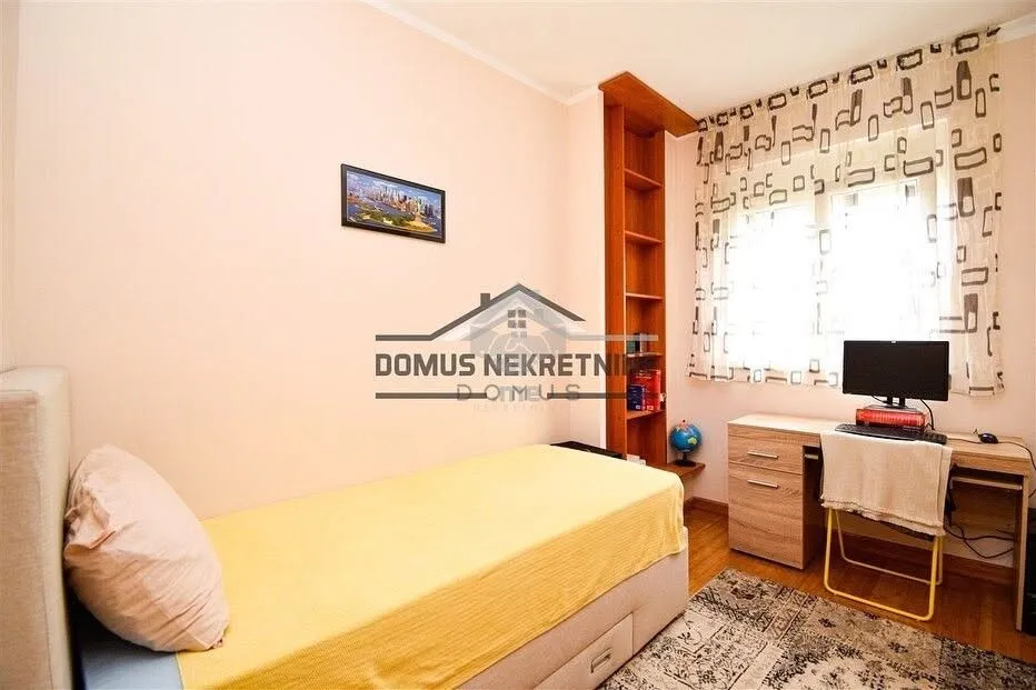 Sale, three bedroom apartment, 82m², Blok 5, Podgorica