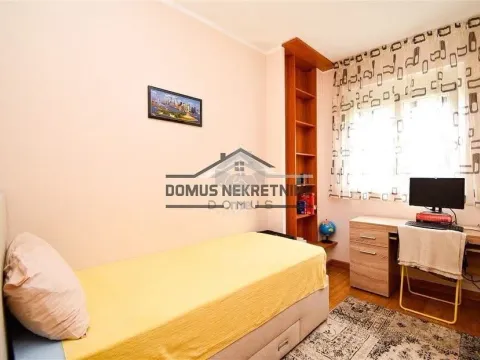 Sale, three bedroom apartment, 82m², Blok 5, Podgorica - image 7