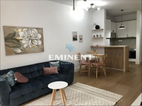 Rent, two bedroom apartment, 54m², Savski Venac, Beograd - image 3