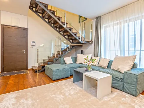 Sale, three bedroom apartment, 170m², Centar, Budva - image 1
