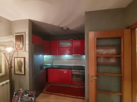 Izdavanje, trosoban stan, 105m², Preko Morače, Podgorica - image 8