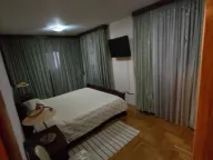 Izdavanje, trosoban stan, 115m², Stari Aerodrom, Podgorica - image 11