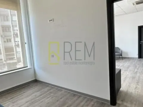 Rent, office space, 120m², Preko Morače, Podgorica - image 5