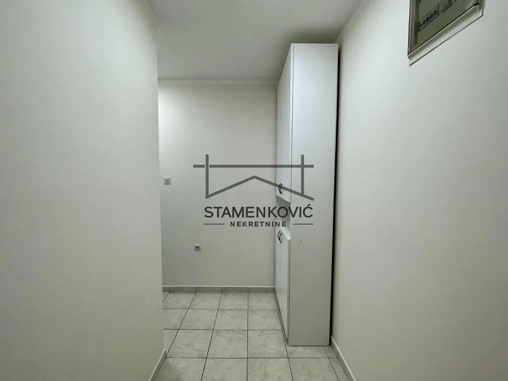 Prodaja, dvosoban stan, 47m², Bulevar Evrope, Novi Sad Sve Podlokacije