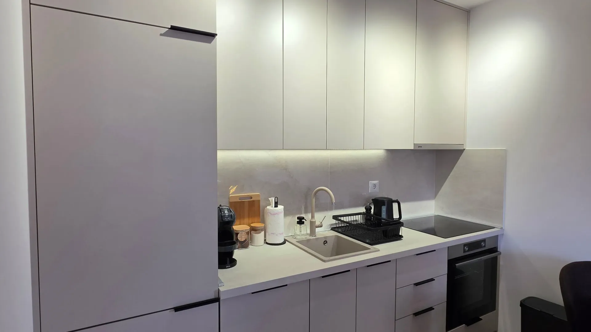 Izdavanje, jednosoban stan, 34m², Kava, Tivat