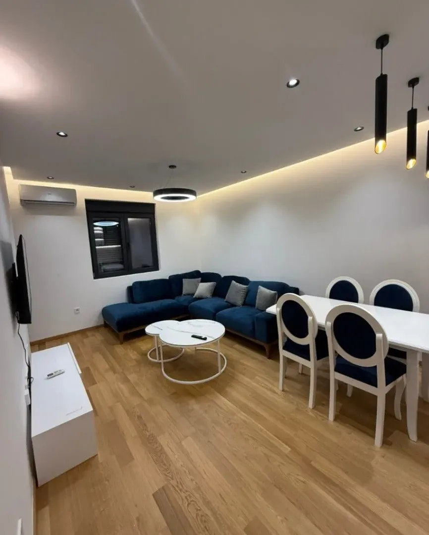 Izdavanje, dvosoban stan, 53m², New City, Podgorica