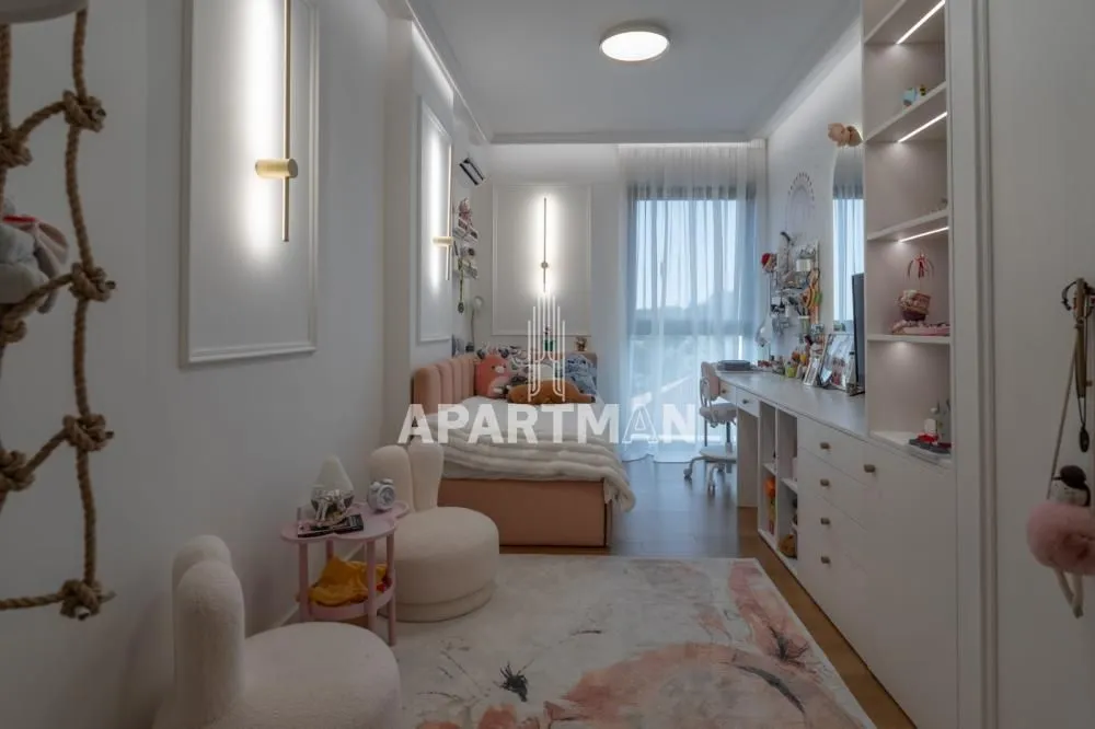 Prodaja, trosoban stan, 95m², Lion, Zvezdara Sve Podlokacije