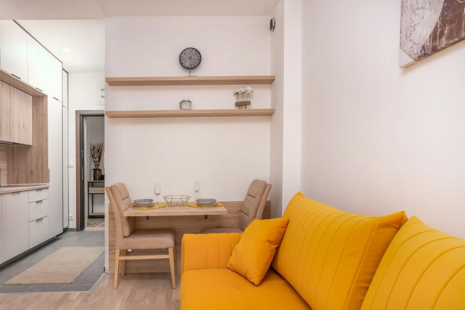 Izdavanje, garsonjera, 25m², Pod Kuk, Tivat