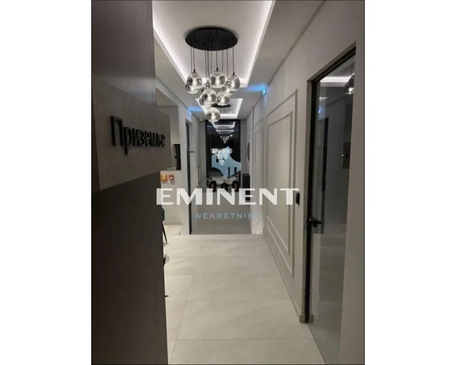 Rent, two bedroom apartment, 53m², Kalenić Pijaca, Vračar Sve Podlokacije