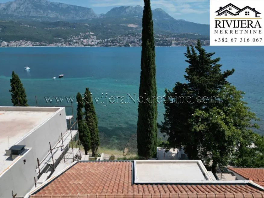 Prodaja, kuća, 237m², Njivice, Herceg Novi