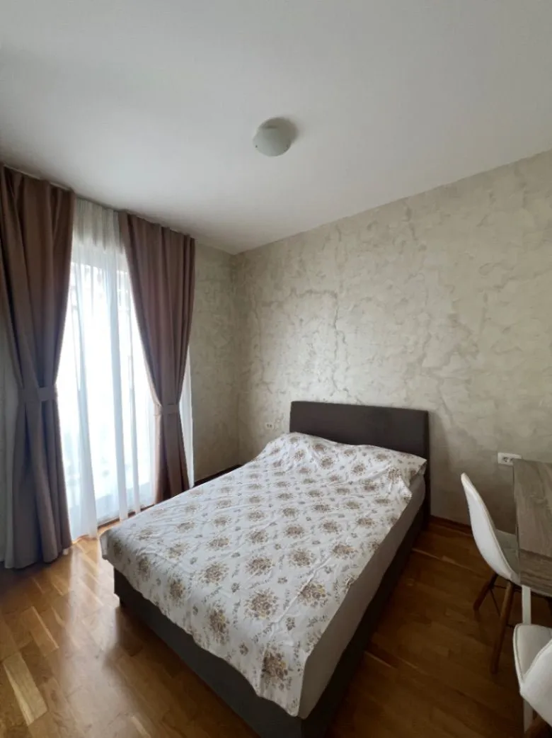 Izdavanje, dvosoban stan, 66m², Donja Lastva, Tivat
