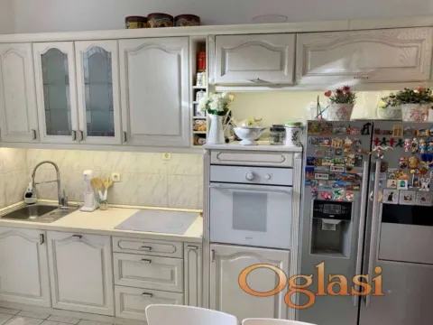 Izdavanje, četvorosoban stan, 130m², Kej, Novi Sad Sve Podlokacije - image 3