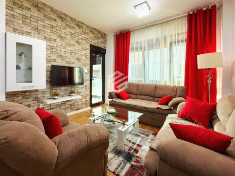 Rent, two bedroom apartment, 78m², Vezirov Most, Podgorica - image 2
