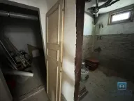 Prodaja, kuća, 400m², Centar, Jagodina - image 43