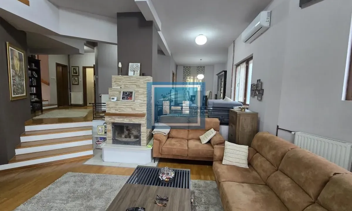 Prodaja, kuća, 370m², Vranje, Srbija