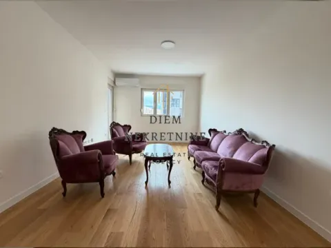 Izdavanje, jednosoban stan, 49m², Central Point, Podgorica - image 6