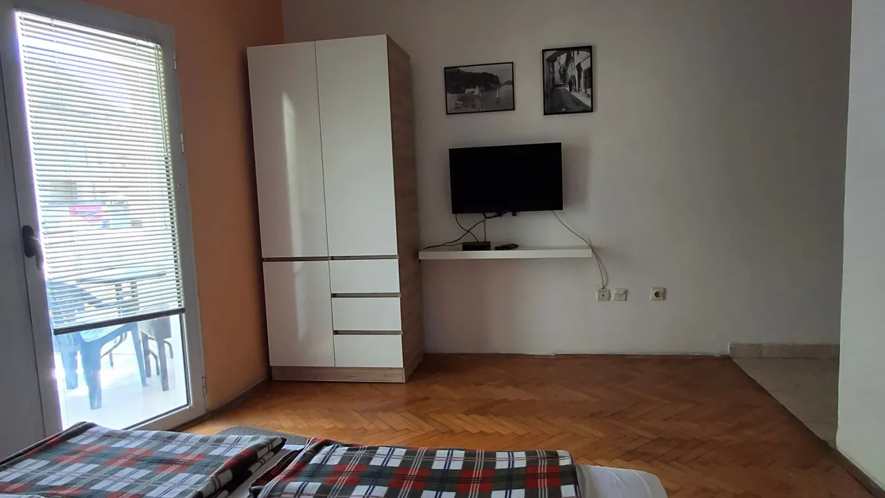 Stan-na-dan, garsonjera, 29m², Podkošljun, Budva
