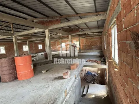 Rent, office space, 700m², Umka, Beograd - image 15