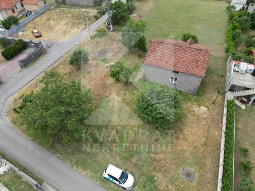 Prodaja, kuća, 202m², Zlatica, Podgorica