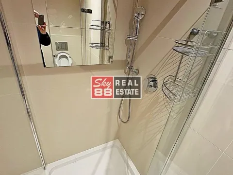 Rent, four bedroom apartment, 155m², Savski Venac, Beograd - image 17