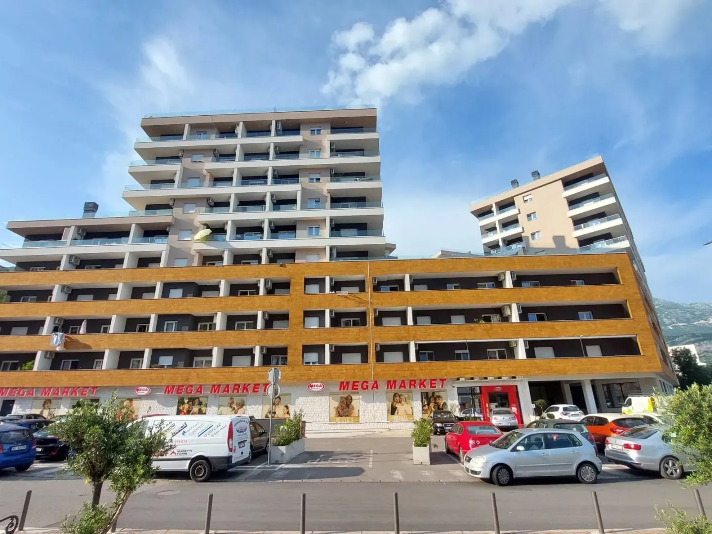 Izdavanje, garsonjera, 30m², Budva, Crna Gora