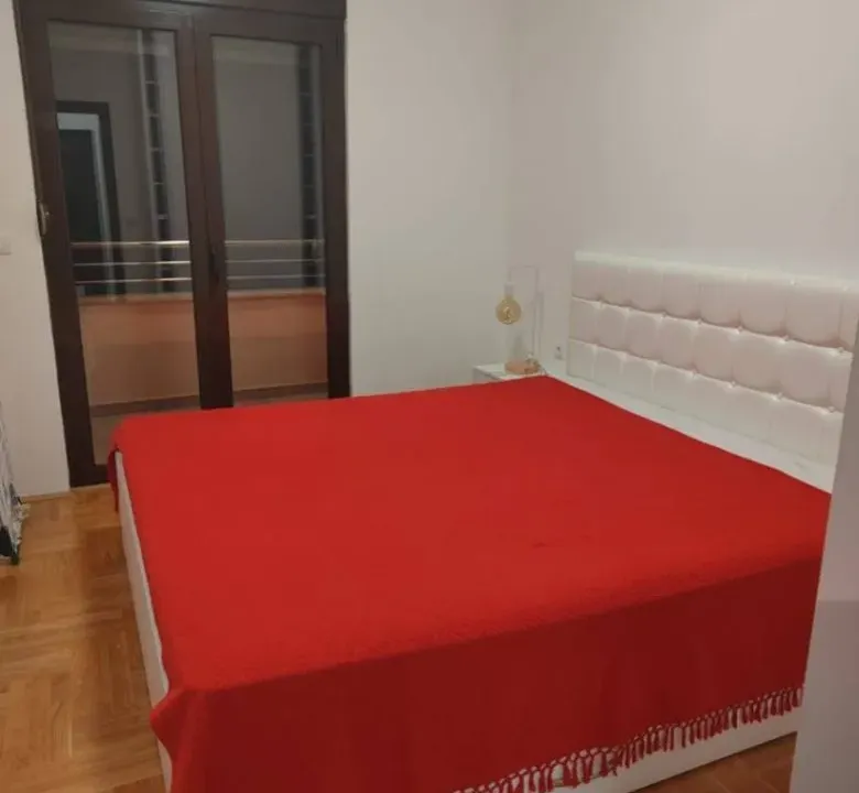 Rent, one bedroom apartment, 45m², Bečići, Budva