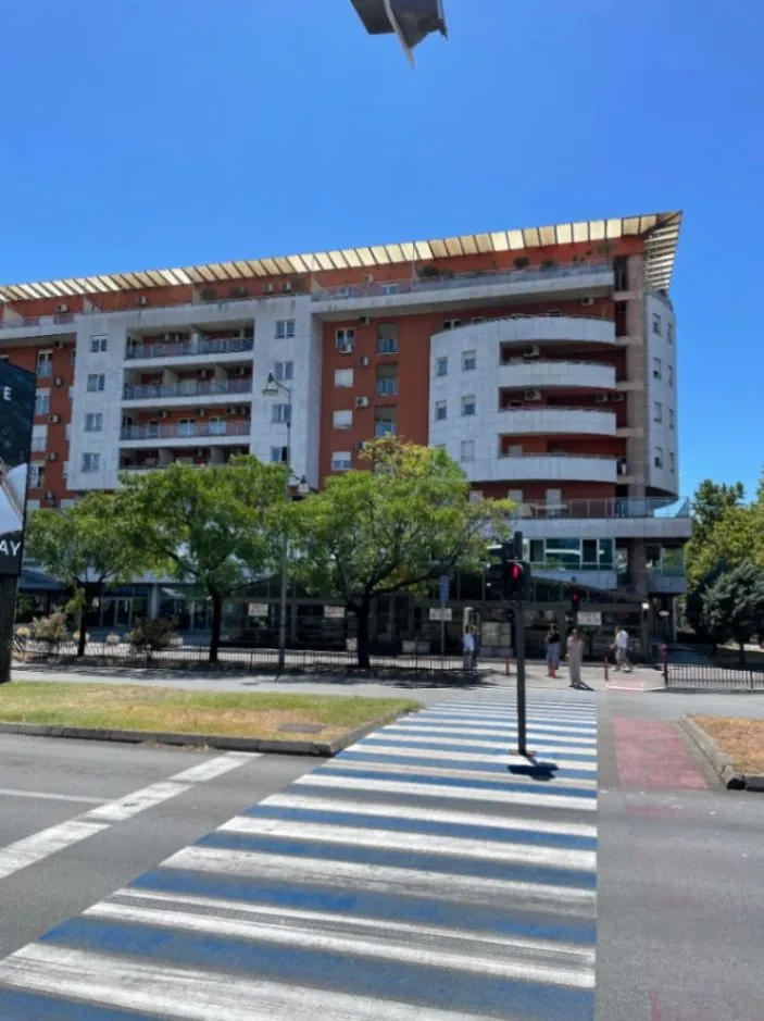 Izdavanje, dvosoban stan, 85m², Podgorica, Crna Gora