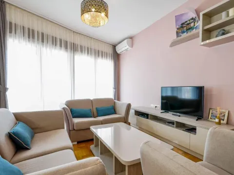Sale, two bedroom apartment, 88m², Bečići, Budva - image 3