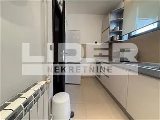 Rent, three bedroom apartment, 111m², Vračar Centar, Vračar Sve Podlokacije - image 9