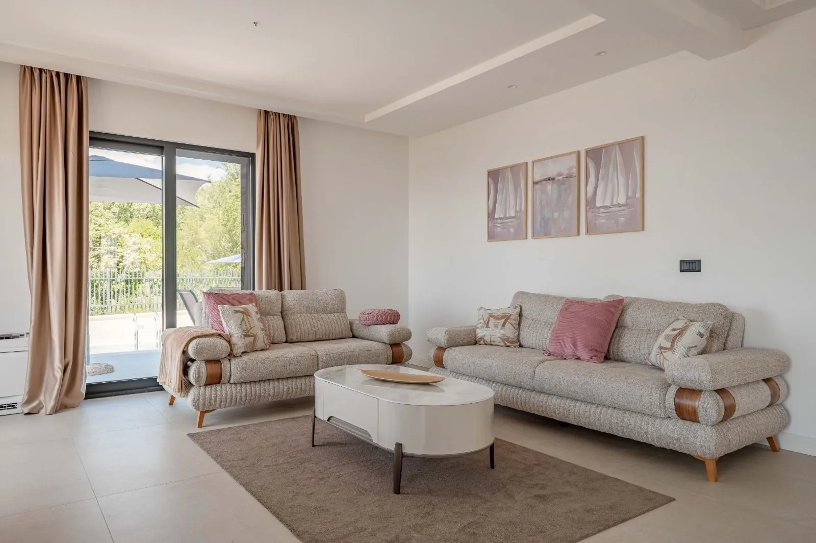 Sale, house, 318m², Reževići, Budva