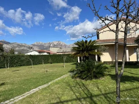 Sale, house, 165m², Bjeliši, Bar