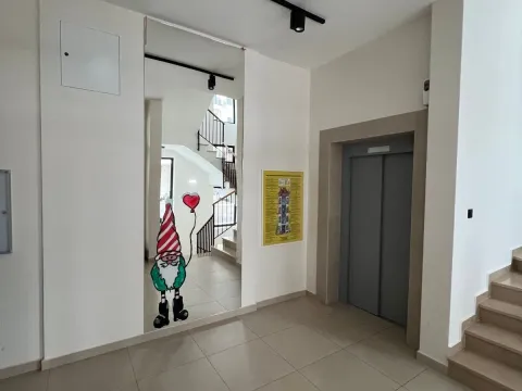 Izdavanje, jednosoban stan, 45m², City Kvart, Podgorica - image 3