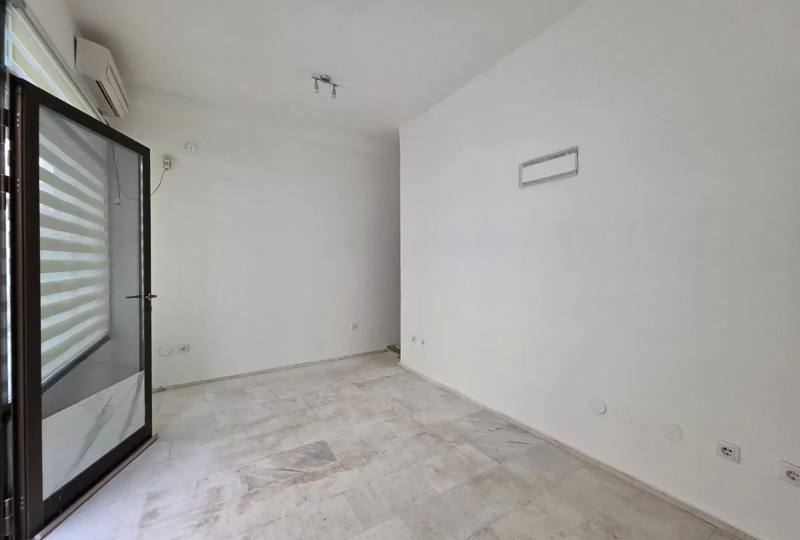 Sale, office space, 18m², Budva, Crna Gora