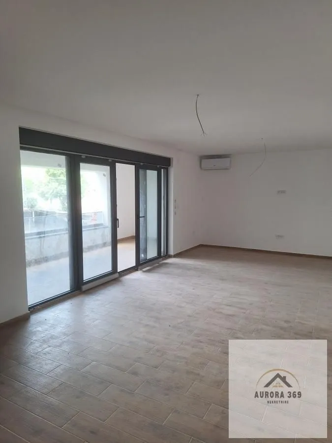 Prodaja, trosoban stan, 93m², Banja Vrdnik, Irig