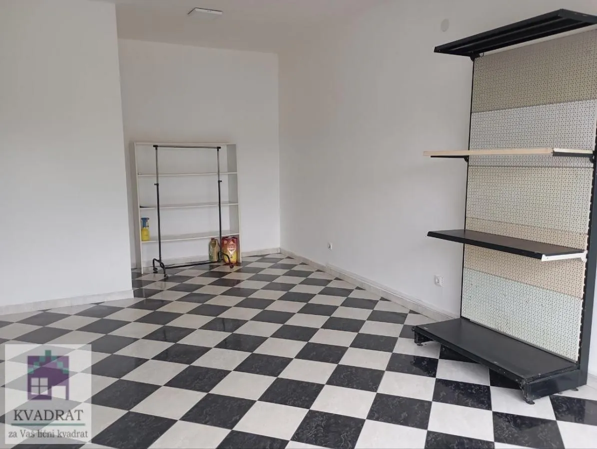 Izdavanje, poslovni prostor, 38m², Obrenovac, Beograd