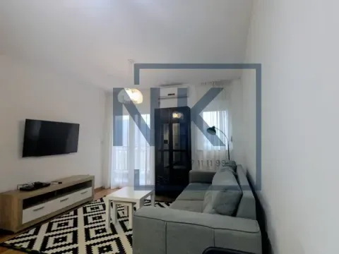 Prodaja, jednosoban stan, 43m², Stari Aerodrom, Podgorica - image 2