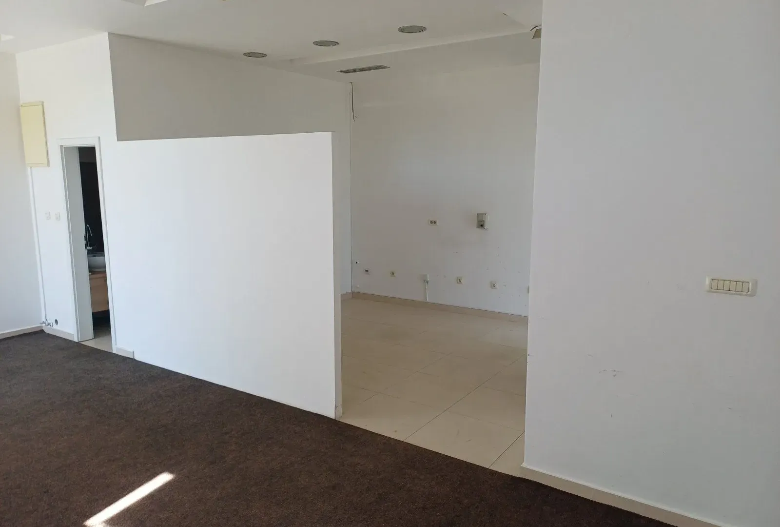 Rent, office space, 52m², Zabjelo, Podgorica