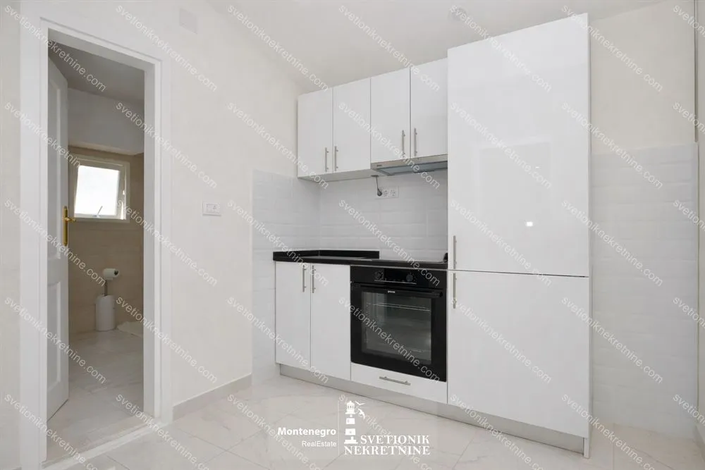 Prodaja, dvosoban stan, 98m², Igalo, Herceg Novi