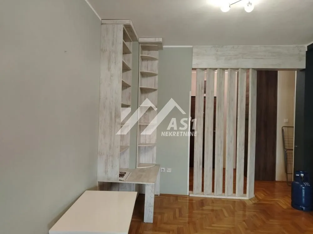 Prodaja, trosoban stan, 68m², Detelinara, Novi Sad Sve Podlokacije