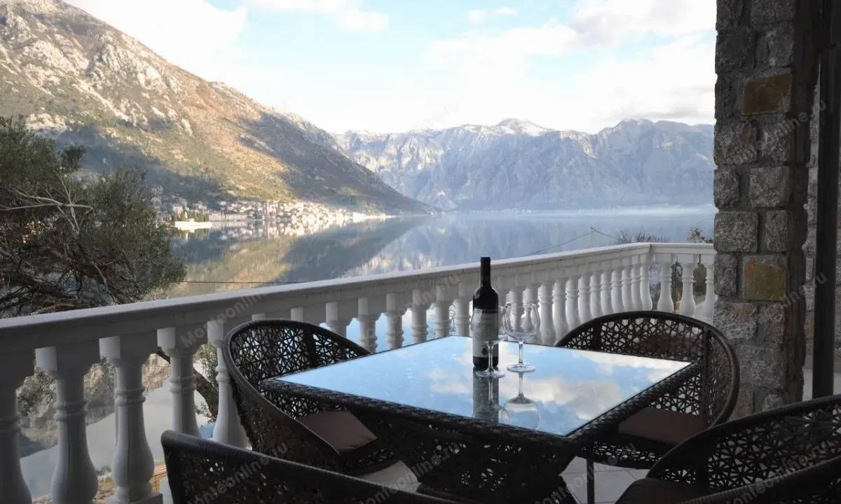 Sale, house, 235m², Kostanjica, Kotor