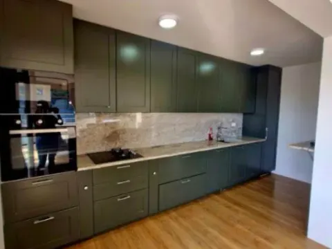 Izdavanje, trosoban stan, 135m², Tomba, Bar - image 4