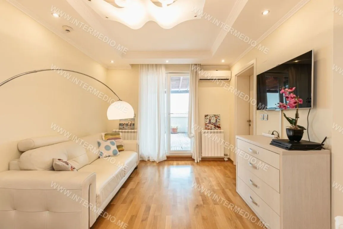 Prodaja, petosoban stan, 334m², Savina, Herceg Novi