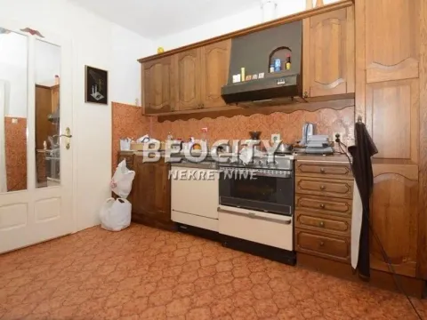 Prodaja, kuća, 260m², Sremčica, Beograd - image 8