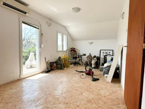 Prodaja, kuća, 103m², Zagorič, Podgorica - image 14