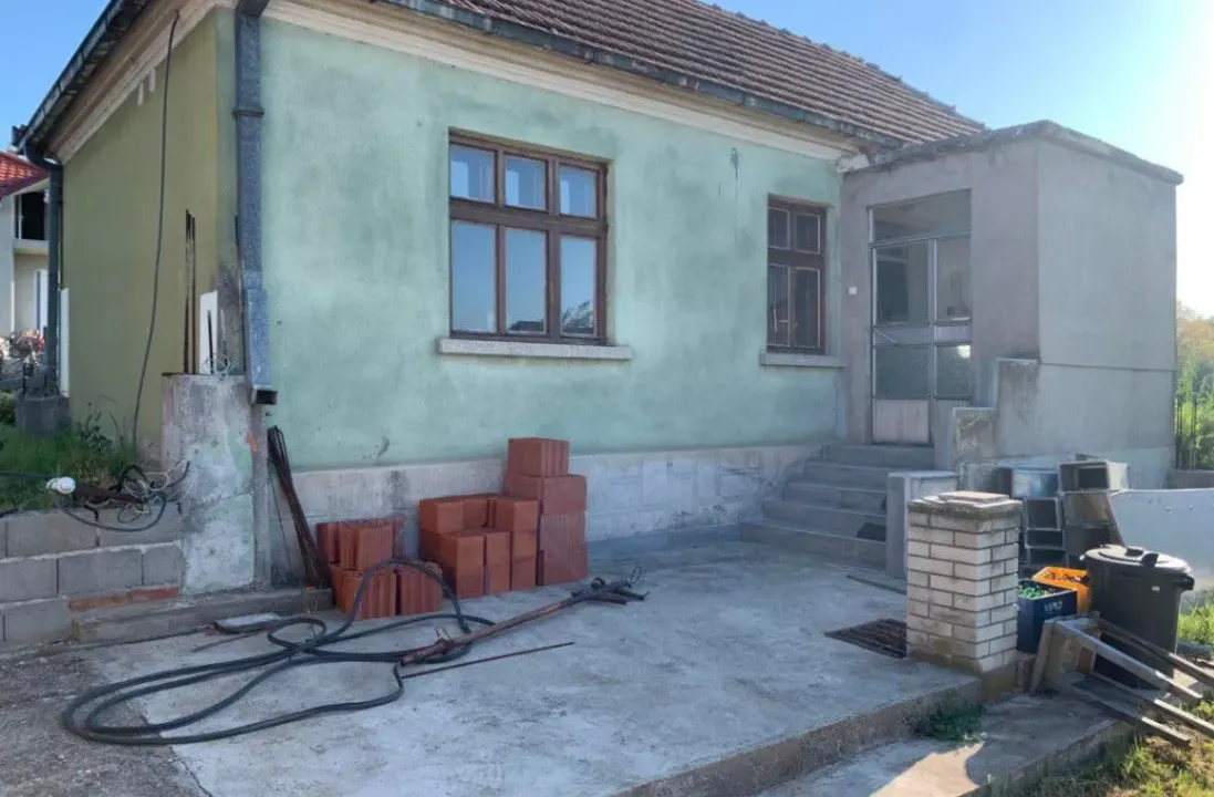 Prodaja, kuća, 69m², Petrovac, Kragujevac