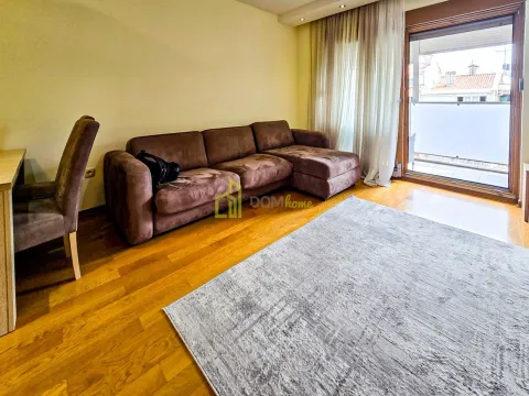 Izdavanje, trosoban stan, 95m², Momišići, Podgorica - image 18