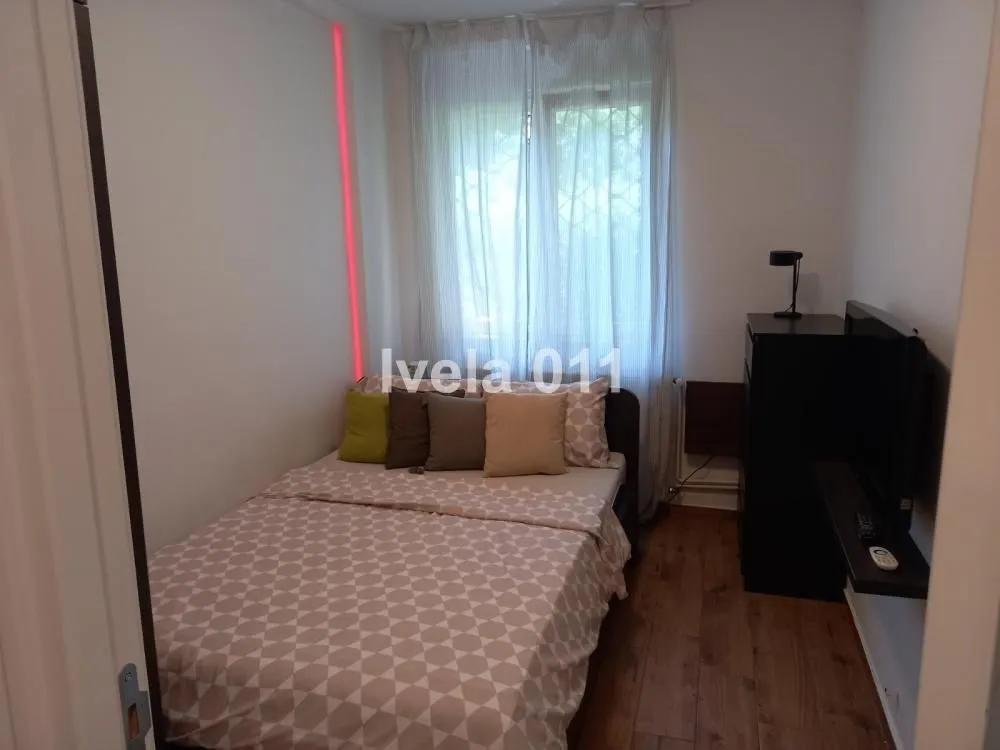 Rent, one bedroom apartment, 35m², Stari Grad, Beograd