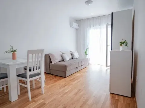 Sale, one bedroom apartment, 46m², Podkošljun, Budva - image 2
