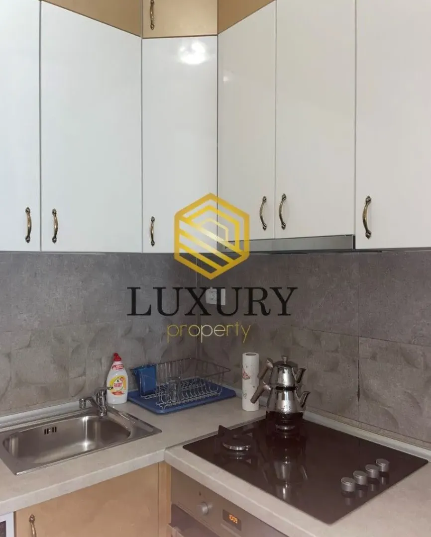 Izdavanje, dvosoban stan, 70m², Pobrežje, Podgorica